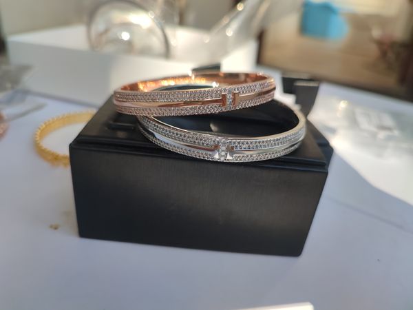 

womens charm bangle bracelets designer gold bracelet for women full drilling bracelet designer jewelry femme silver set diamond couple jewle, Black