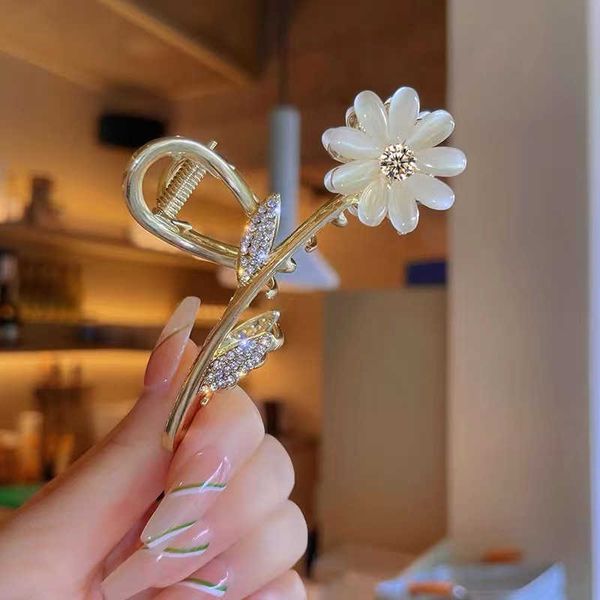 

korean opal daisy hairpin ins exquisite hairpin high sense headdress back head pan red shark clip, Golden;silver