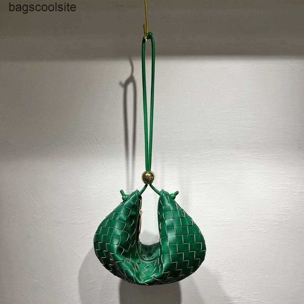 

woven designer bags cute underarm bottegas single cowhide venetas shoulder bag fwju