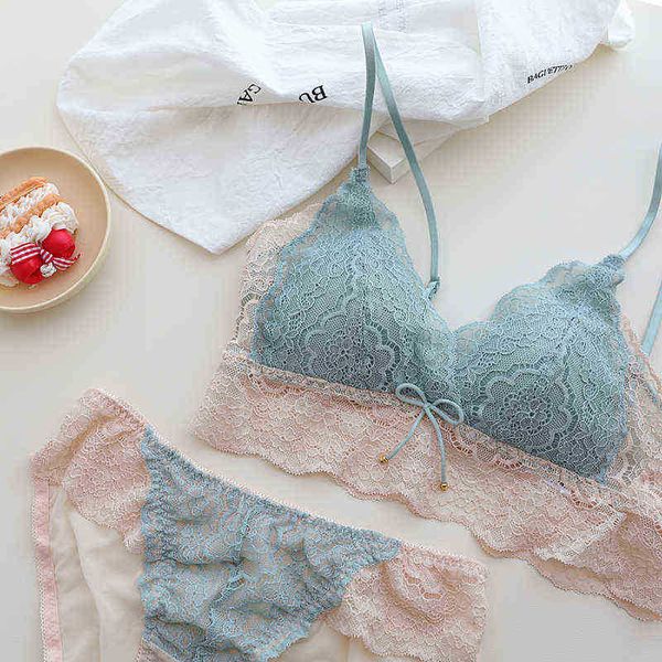

bras sets japanese contrast color lingerie panties suit full lace thin underwear girl no steel ring small chest gather bra briefs set t22090, Red;black