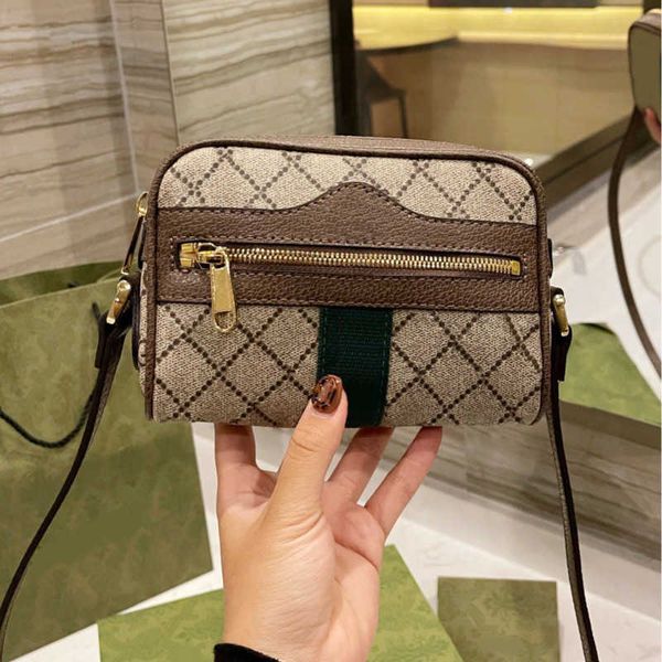 

camera bag luxury designer brand fashion shoulder bags hands women chains metallic totes temperament mother hand silk