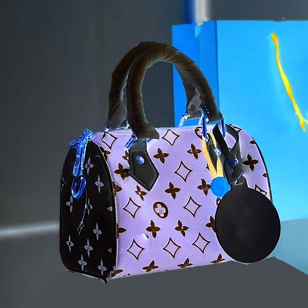 

speedy bag totes bags purses designer woman handbag luxurys designers shouder crossbody leather travel handbags for womens with shoulder str