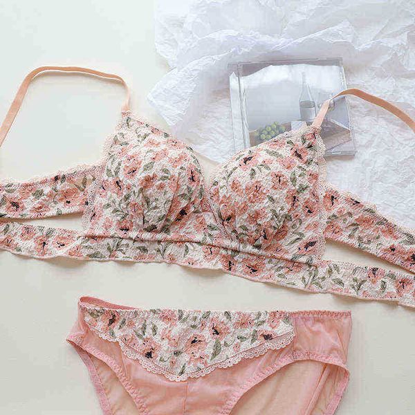 

bras sets rose flower room bubble texture underwear lingerie soft skin-friendly small breast gathered anti-sagging girl bra set t220907, Red;black