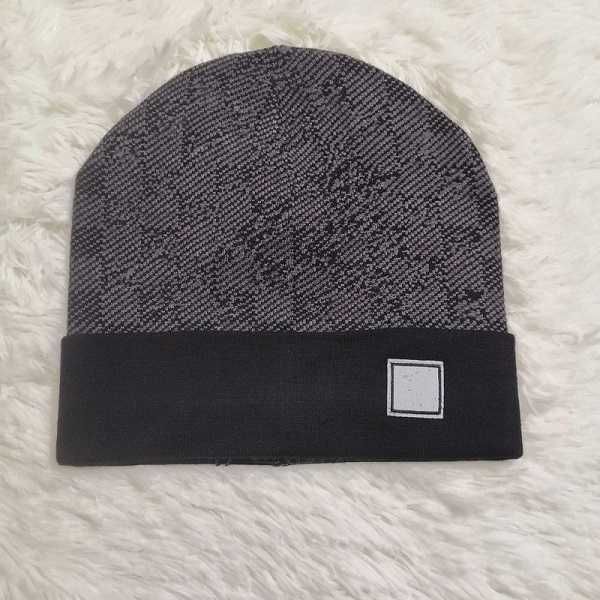 

202s fashion beanie knitted hat knitted hat classical sports skull hat ladies casual outdoor, Blue;gray