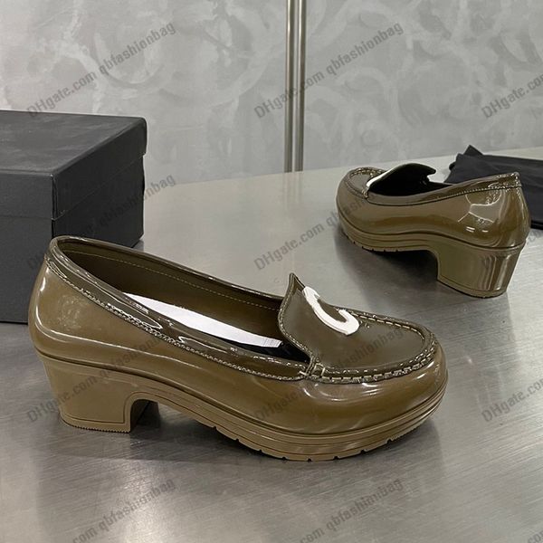 

womens retro patent leather dress shoes fashion loafers shoes sandlals quilted textur chunky low heel 5cm rubber sole flat casual shoe desig, Black