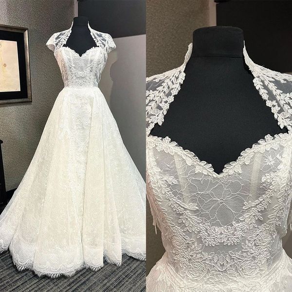 

2023 gorgeous vintage lace wedding dresses bridal gown applique a line cap sleeves bateau neckline floor length plus size custom made vestid, White