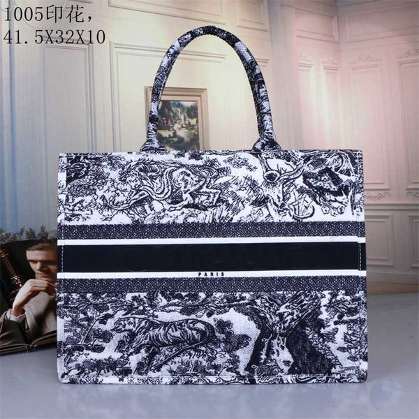

2023 classic style shoulder bags trendy tote women's embroidered letter shopping canvas versatile one
