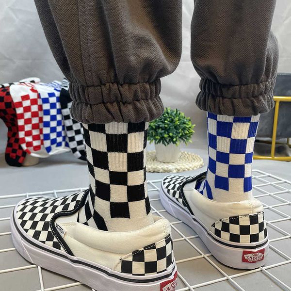 

men's socks korea harajuku fashion check street sports print skateboard hip hop geometric checkerboard t221011, Black