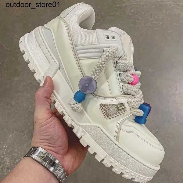

designer sneakers fashion brand luxury casual shoes men women board shoes leather korean high breathable color blocking hybrid trainers
