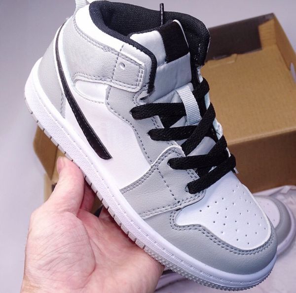 

uv 1 1s mid kids basketball shoes 2022 toddler trainers patent bred volt gold cactus flower dark mocha children sneakers size 22-35viqv, Black
