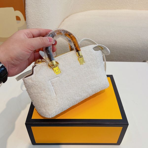 

handbag shoulder bag luxurious designer bags women fleece crossbody womens handbags fashion classic letter purses cross body