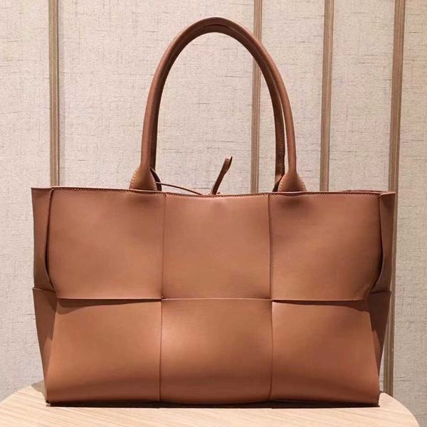 

fashion bag designer bottess venetas's autumn and winter new song hye kyo same leather woven arco tote shopping single shoulder hand mo