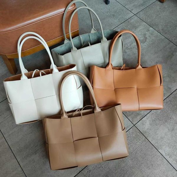 

fashion bag designer bottess venetas's fashion leather hand women's large capacity class commuting a4 paper file mother woven