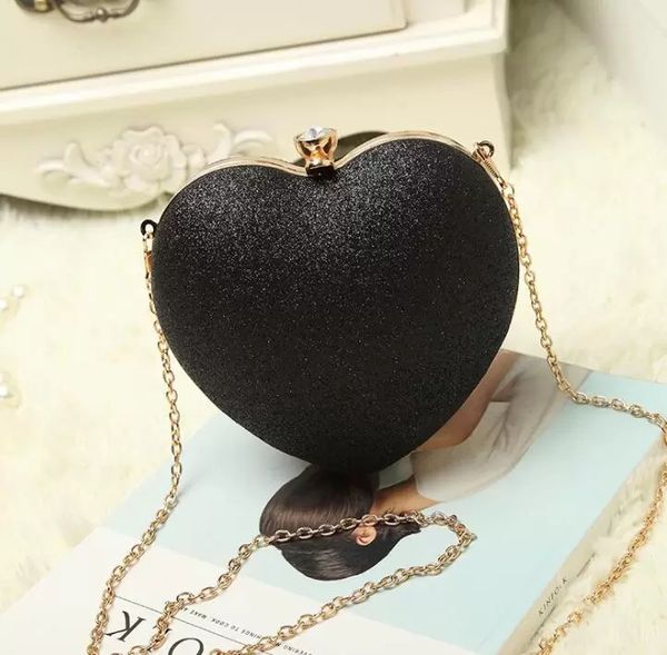 

2022 designer new women's makeup bag heart shaped fashion cross body bag