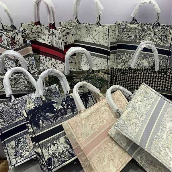 

designer bag embroidary logo d tote book bags blue tiger d-word emboosed christain style luxury sense shipping handbag l3a3