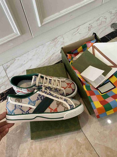 

designer boots casual shoes men women distressed screener sneakers with web classic stripe rubber shoes canvas splicing trainers mesh breath, Black