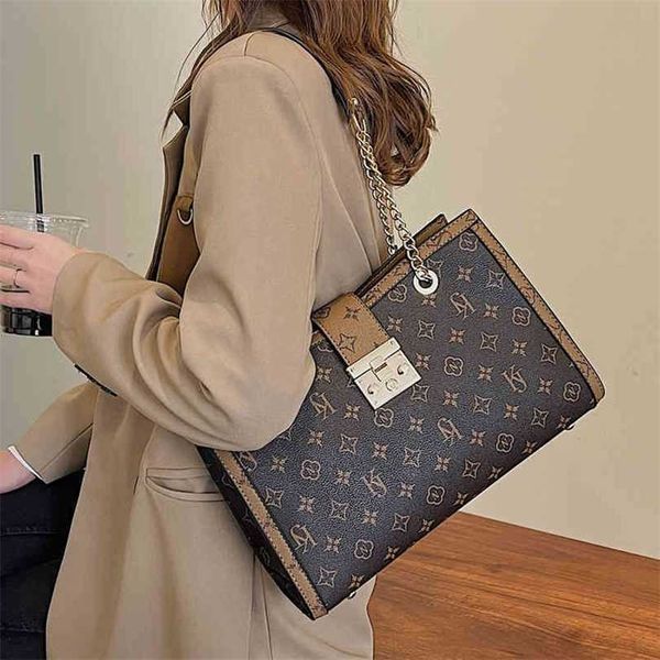 

70% off 2023 designer bag euc5 minority printed popular versatile women's autumn and winter contrast chain underarm