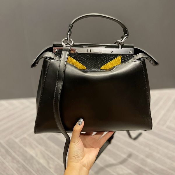 

women khaki medium handbags crossbody bags with long straps size 23cm designers brown black color plain genuine leather totes briefcase shou