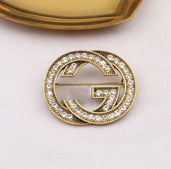 

brand designer g letter ggity brooches 18k gold plated brooch suit pin small sweet wind jewelry accessories wedding party gift, Gray