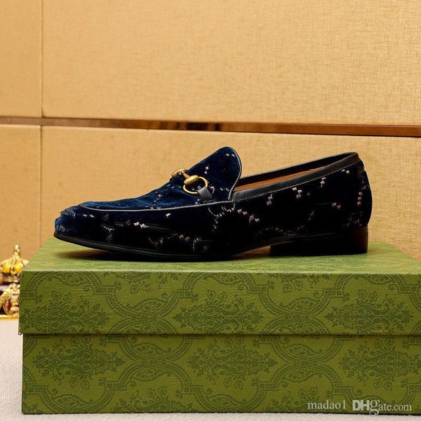 

aaa 2022 brand plus g european style gentleman monk strap formal shoes pointed toe men dress loafers shoes for male party buckle strap shoe, Black