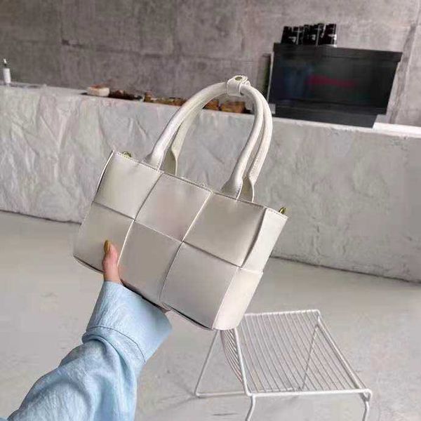

fashion bag designer bottess venetas's new style woven shoulder 2022