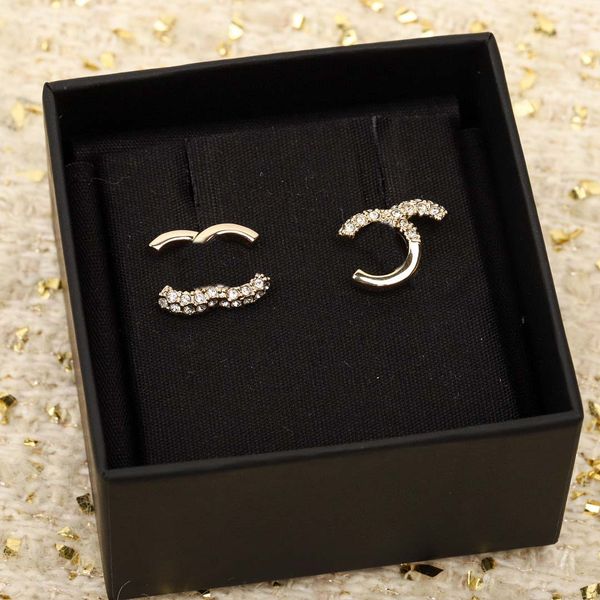 

2022 luxury quality charm stud earring with half part and diamond in 18k gold plated have box stamp ps7337a, Golden