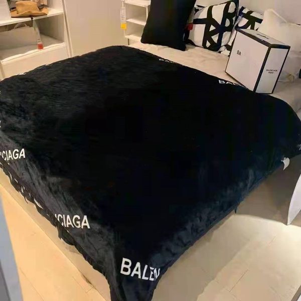 

30 styles letter cashmere designer blanket soft wool scarf shawl portable warm plaid sofa bed fleece knitted throw 150x200cm