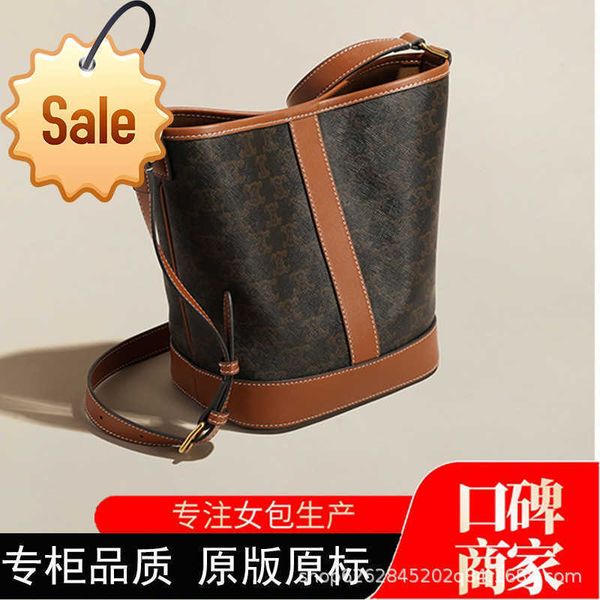 

designer bags 2022 new triumphal arch large capacity bucket bag one shoulder oblique cross commuter fashion trend versatile luxury female fa