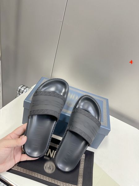 

2023 fashion women sandals genuine leather slippers summer flat stylist slides ladies beach sandal party wedding slipper with box -k079, Black