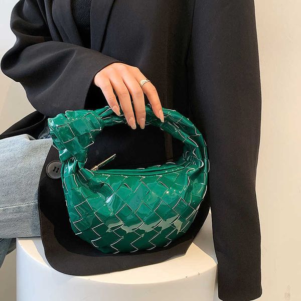 

fashion women's bottess handbag venetas 2022 spring new fashion patent leather woven one shoulder women's texture personalized por