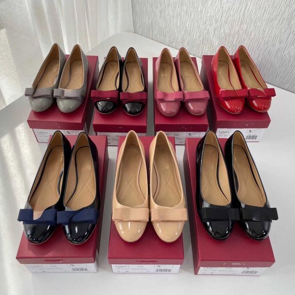 

brand casual shoes leather shallow flat golden classic round head thick heel small wedding shoes size 34-40, Black