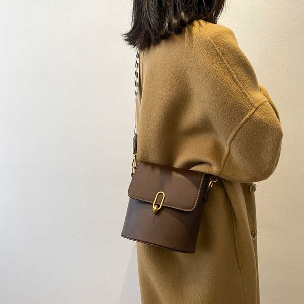 

messenger bags new style single shoulder women's versatile bucket