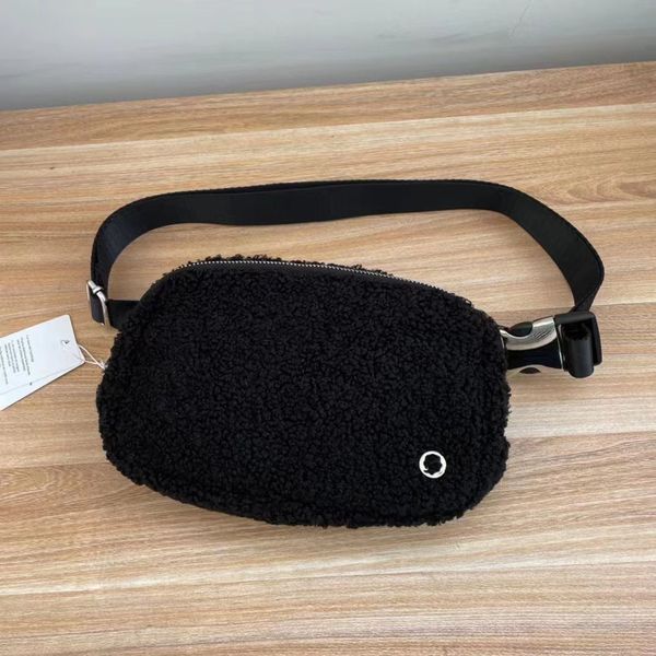 

2022 winter fleece yoga bag everywhere waist bag fanny pack designer classic chest bumbag nylon womens men shoulder crossbody belt bags