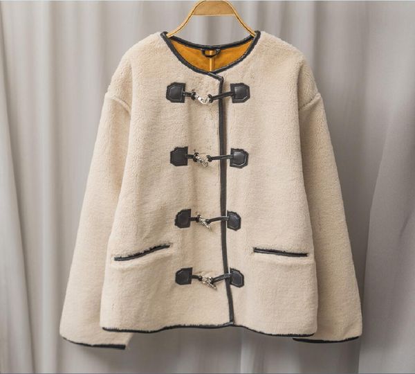 

22fw single-breasted mango faux shearling coat toteme size medium, Black;brown
