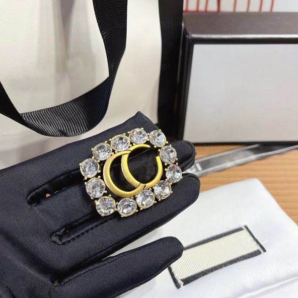 

luxury womens letter brooch 18k gold-plated inlaid crystal rhinestone jewelry brooch wedding christmas party gifts new lovers accessories d0, Gray