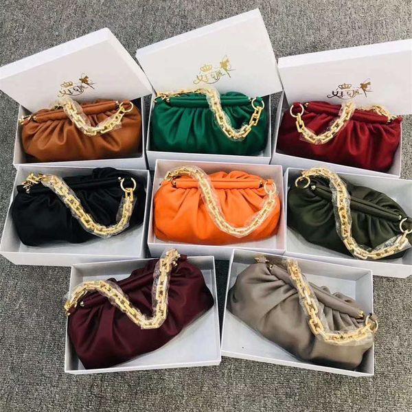 

hand designerbag bottess bag women's venetas 2022 new korean ins fashion wrinkled cloud net red texture chain shoulder have logo