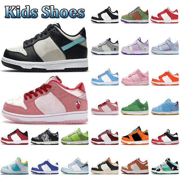 

2022 designer kids shoes for boy girl sports black white chunky low cows trainers boys and girls athletic outdoor baby sneakers children fas