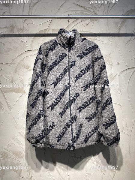 

2023ss spring and summer new hoodies high shirt grade cotton sweatshirts printing short pants sleeve round neck panel t-shirt size s-m-l-xl-, Black;brown