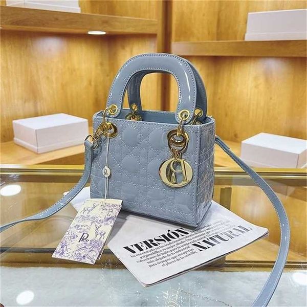 

60% off 2023 designer bag female trendy small light luxury hand foreign style versatile one messenger women's