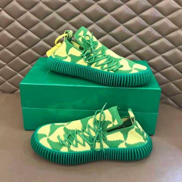 

2022 shoe leather sneakers sports tennis shoes running shoes sneaker platform classic suede for men fabric summer green, Black