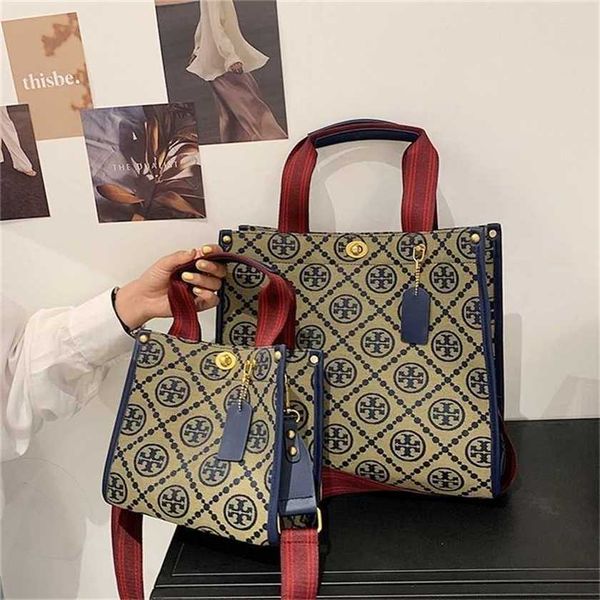 

50% off 2023 designer bag bags portable canvas women's trendy single messenger printed letter college student tote