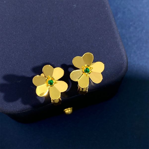 

new red cz 3 clover flower green gold stud earring for woman jewelry simple style personality design mini, Golden;silver