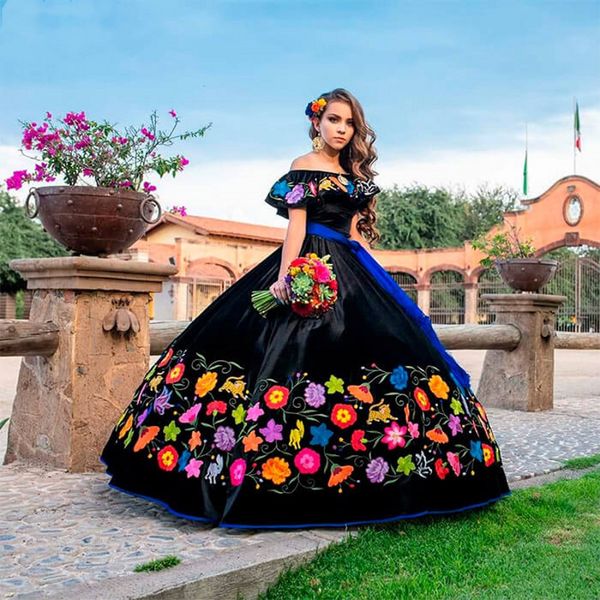 

charming black quinceanera dresses with embroidery floral charro vestido de 15 anos 2023 off shoulder lace-up corset sweet 16 prom gowns, Blue;red