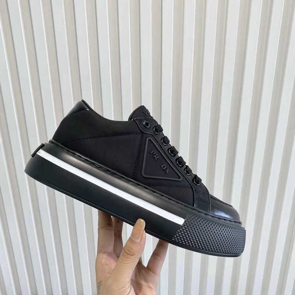 

casual shoes p family thick soled raised small white shoes women's round head lace up board shoes triangle casual, Black