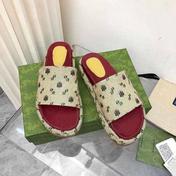 

2022 women's platform sandals slippers slide designer luxury flat high heels flip flops shoes embroidered platform rubber sandal casual, Black
