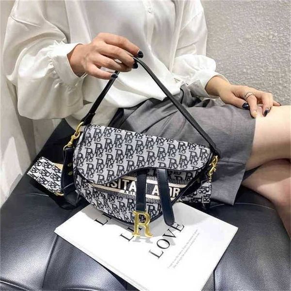 

60% off 2023 designer bag explosive models handbags straddle