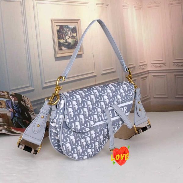 

bags sell classic man women waist saddle wallet purse shoulder bag work handbag with dustbag card d668 beautiful gift