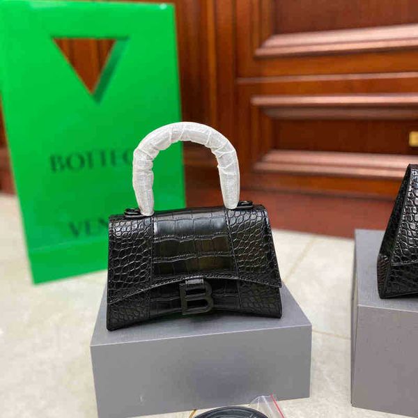 

designer shoulder balencaigass bags women's bag 2022 hourglass crocodile pattern leather cowhide graffiti shoulder messenger