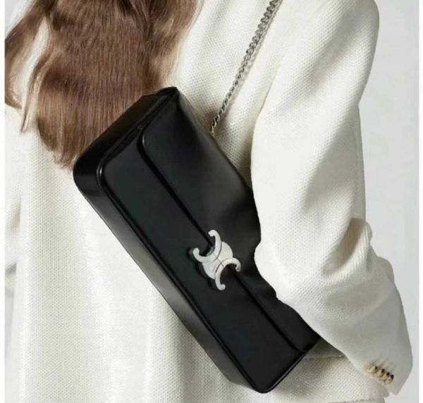 

20228s94 new arc de triomphe staff bag chain lock small square box tofu old flower single shoulder armpit bag girl