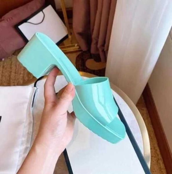 

2022 brand woman slipper designer lady sandals summer fashion jelly slide high heel slippers luxury casual shoes womens leather spool heel u, Black
